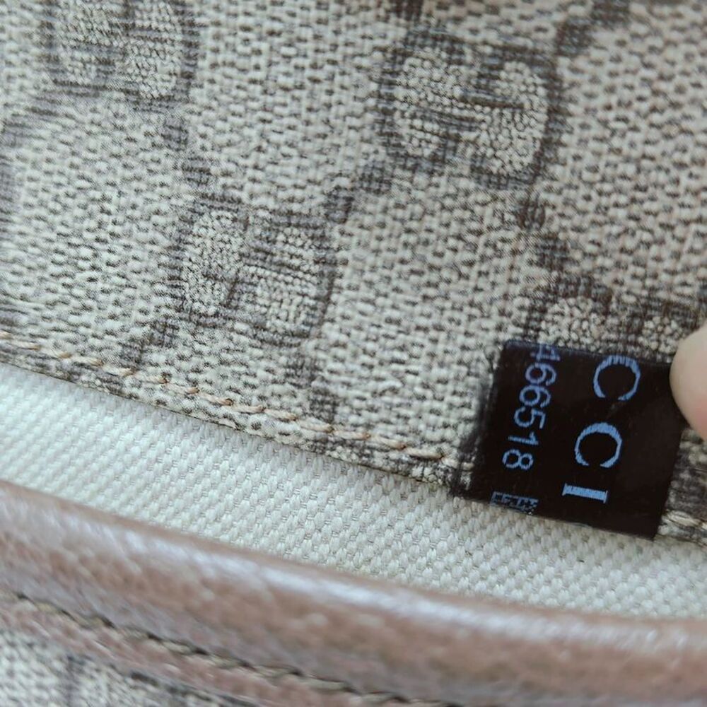 Gucci Women Pre-Loved Bag Very Good Condition - Picture 2 of 9